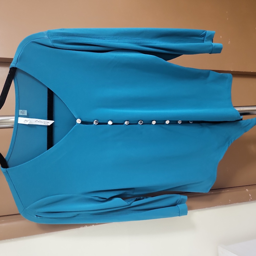 NEW TEAL BUTTON DOWN BLOUSE SIZE MED NY COLLECTION PETITE
